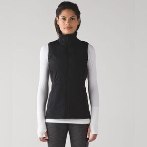 Lululemon Run For Cold Vest
Black size 4
